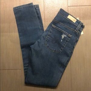 AG Women’s Farah Skinny Ankle Denim Size 27